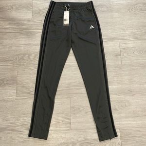 Adidas T10 Sweatpants New with Tags